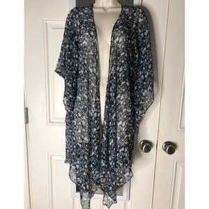 Lauren Conrad Floral Kimono OneSize